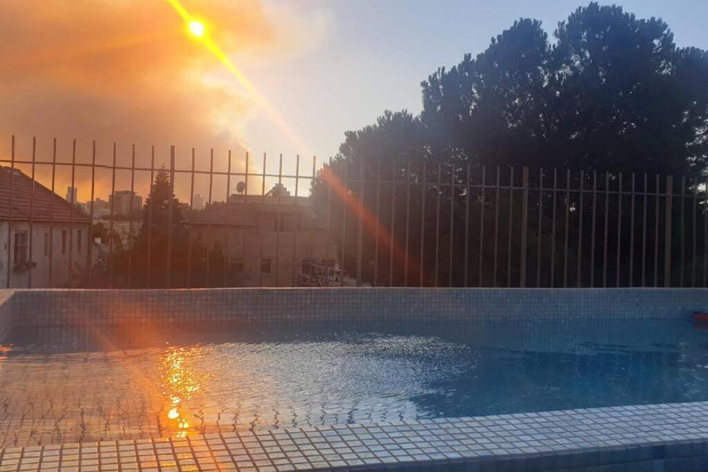 Apartment Private Swimming Pool ! דירת סטודיו קטנה עם בריכה פרטית