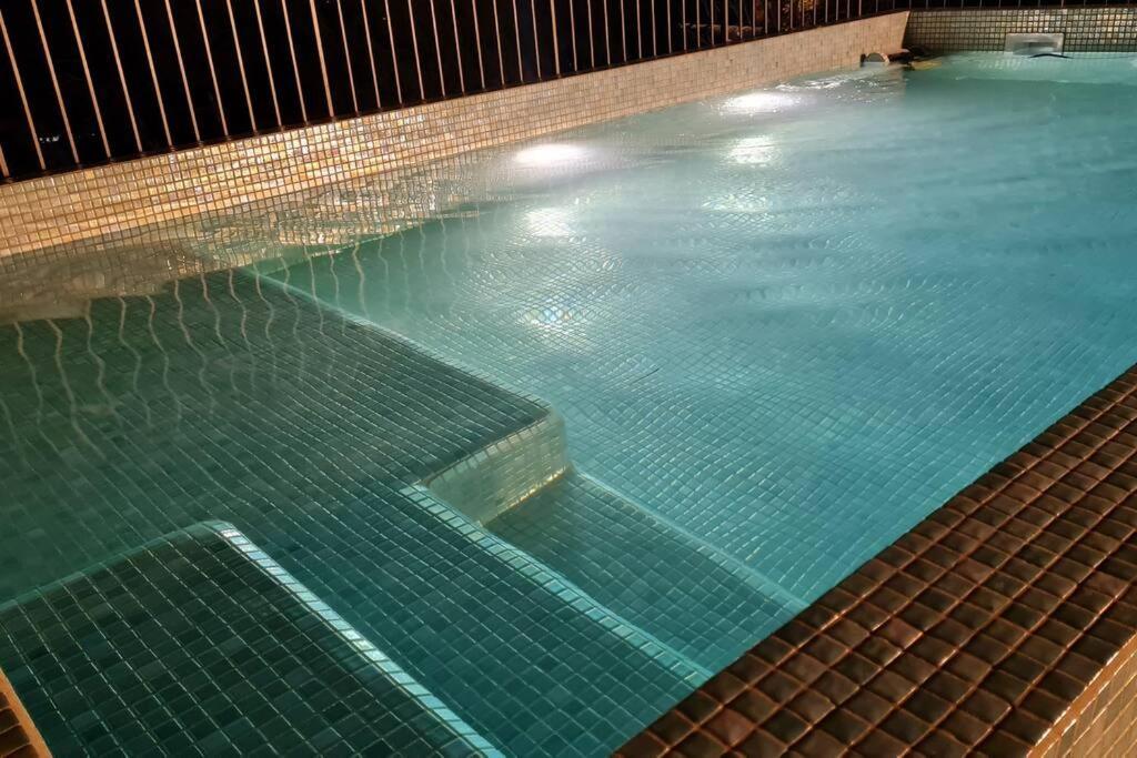 Private Swimming Pool ! דירת סטודיו קטנה עם בריכה פרטית *